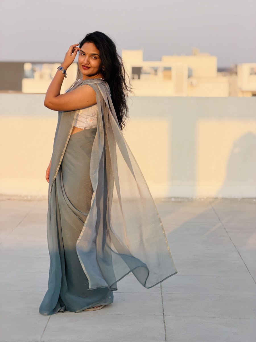 Kanjeevaram Pattu Saree with Rich Pallu & Meenakari Border