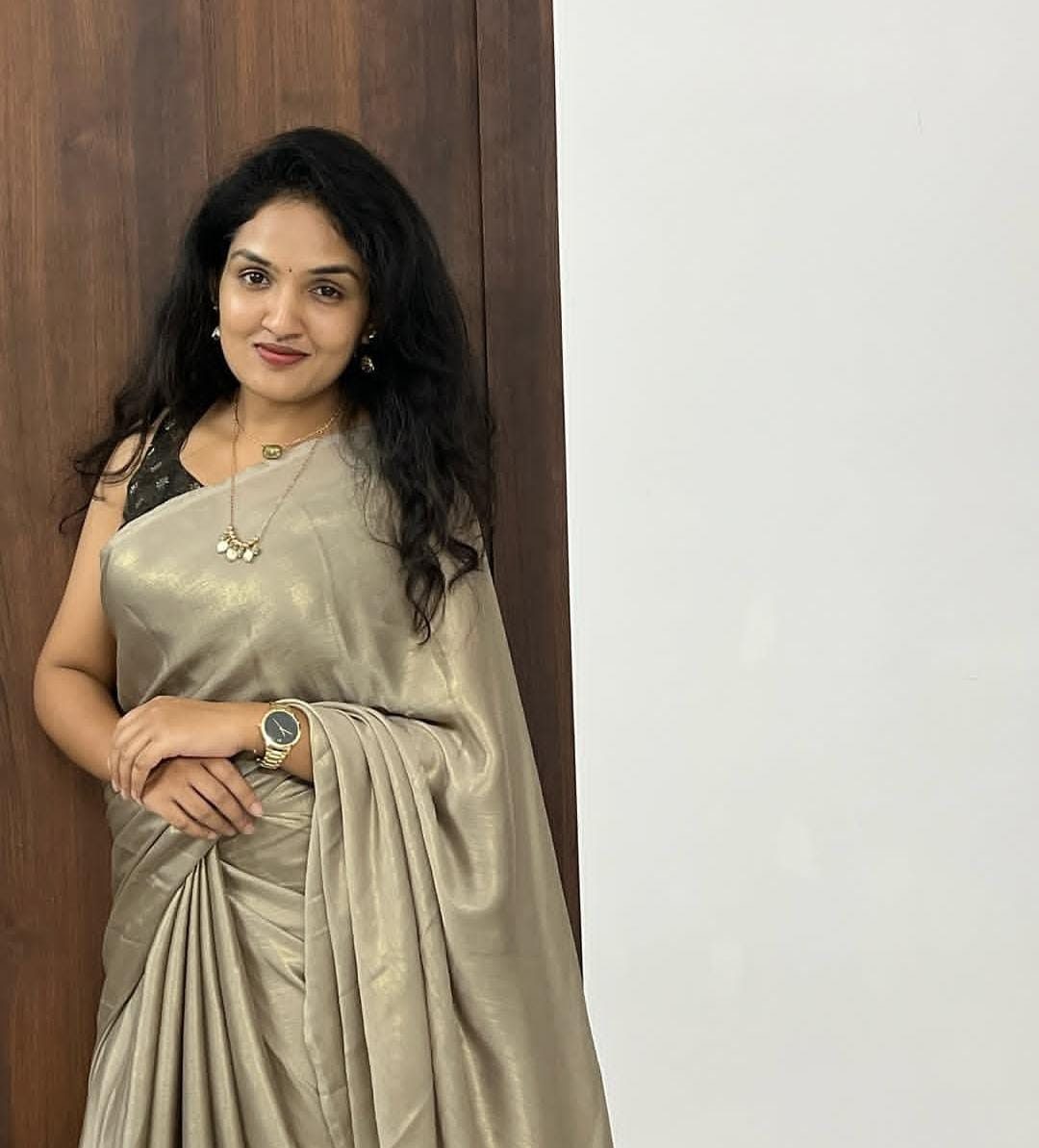 Golden Hour Muse Saree