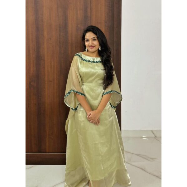 Noor Kaftan – Soft Pastel Green